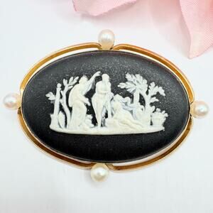 Vintage Wedgwood F66 Black Cameo Brooch VanDell 1/20 14K GF Bezel Faux Pearls